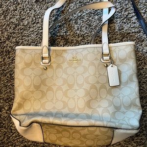 Coach purse